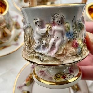 Capodimonte Painted Cupids Demitasse Espresso Cups and Saucers